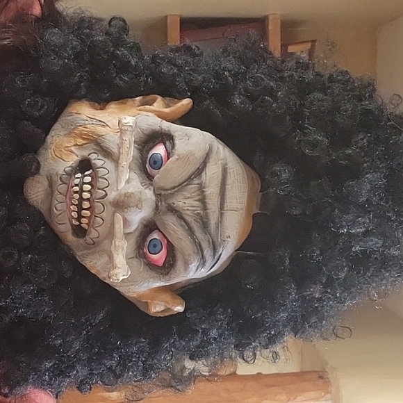 Shrunken head mask - Picture 1 of 3